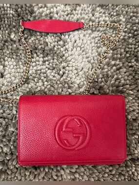 Gucci SoHo Wallet on Chain